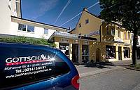 Buchhandlung Gottschalk, Leverkusen (PKW und Gebäude)